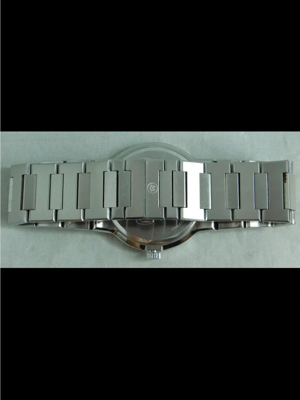 Movado Safiro Stainless Steel Black Dial 84G11885 Swiss Quartz Mens Watch 38m